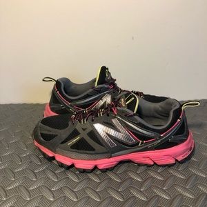 New Balance 610 Trail Running Shoe women’s size 9